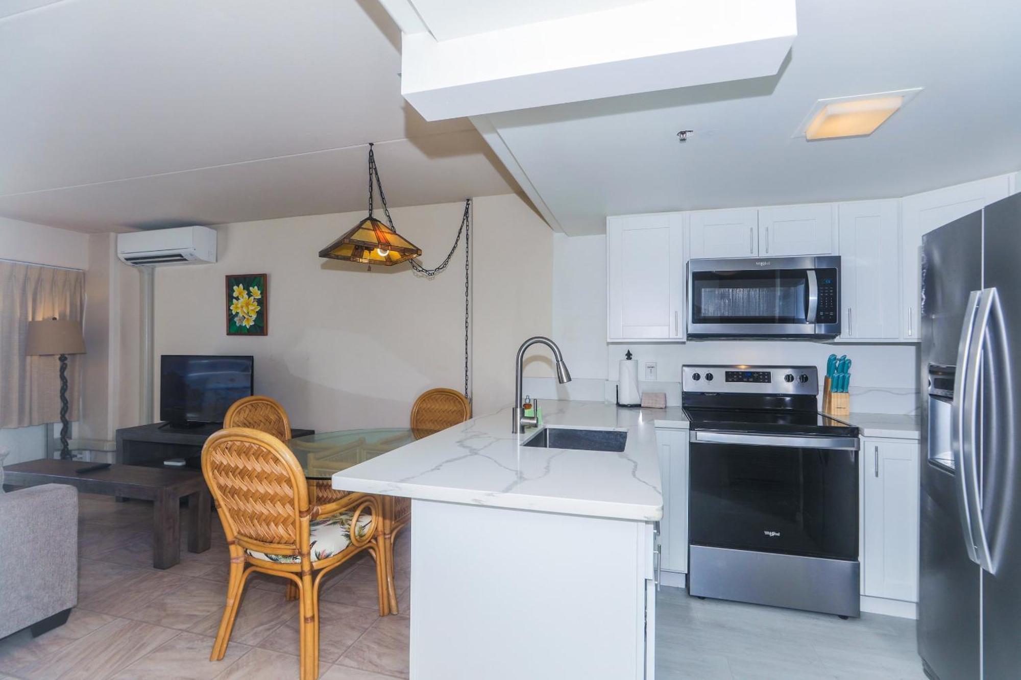 Ilikai Tower One Bedroom Lagoon View Waikiki Condos With Lanai & Free Wifi Honolulu Phòng bức ảnh
